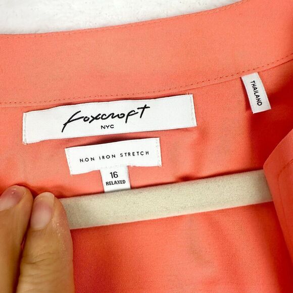 Foxcroft Vaughn Non Iron Stretch Tunic Size 16 Relaxed Coral Career - Picture 5 of 6